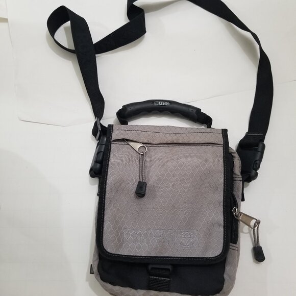 Roxy Green/Forest Green backpack & Roxy Gray Crossbody bag (2 total) - Picture 9 of 16